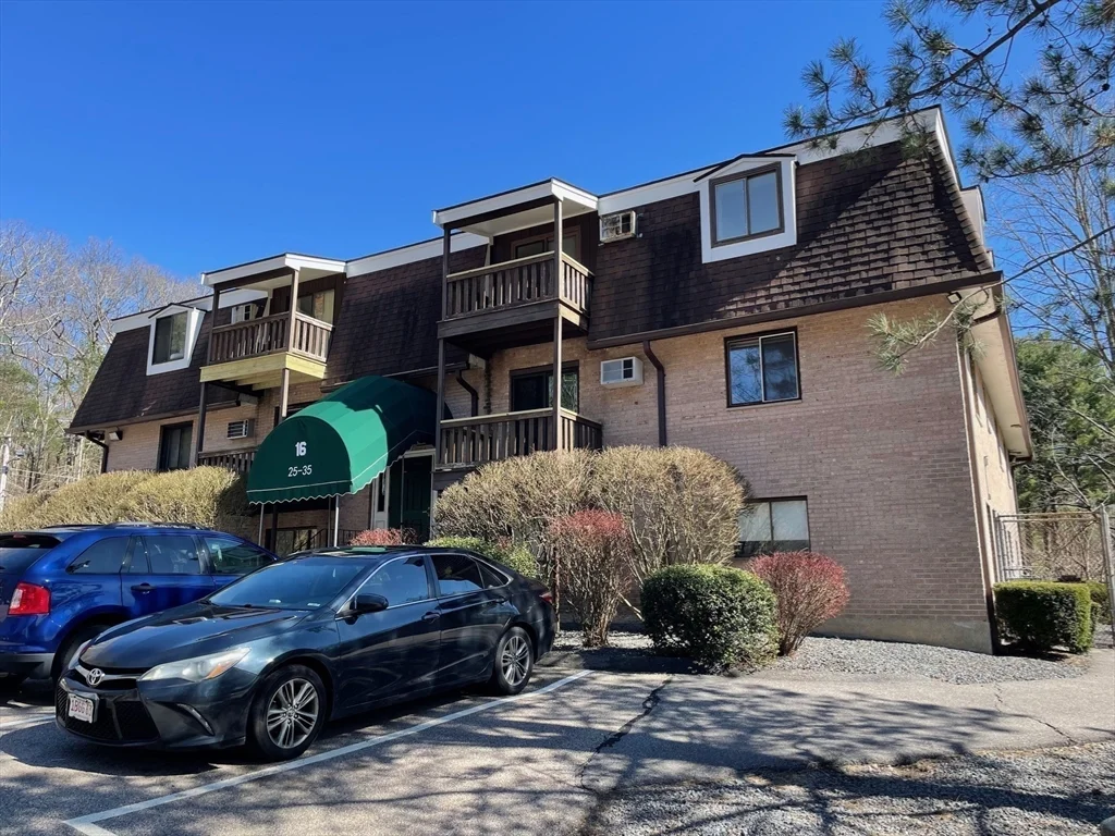 16 Erick Rd, Mansfield