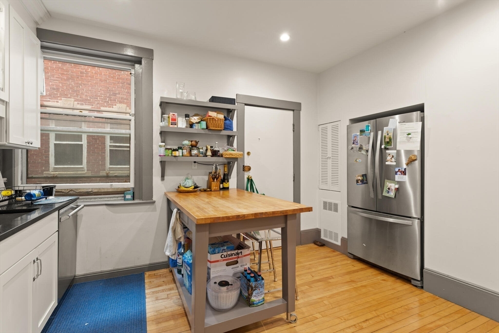 315 Harvard St, Cambridge