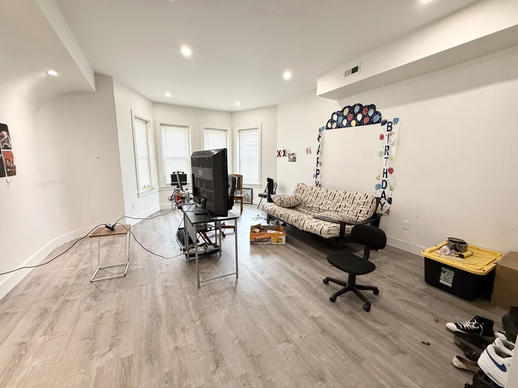 301-305 Dudley St, Roxbury