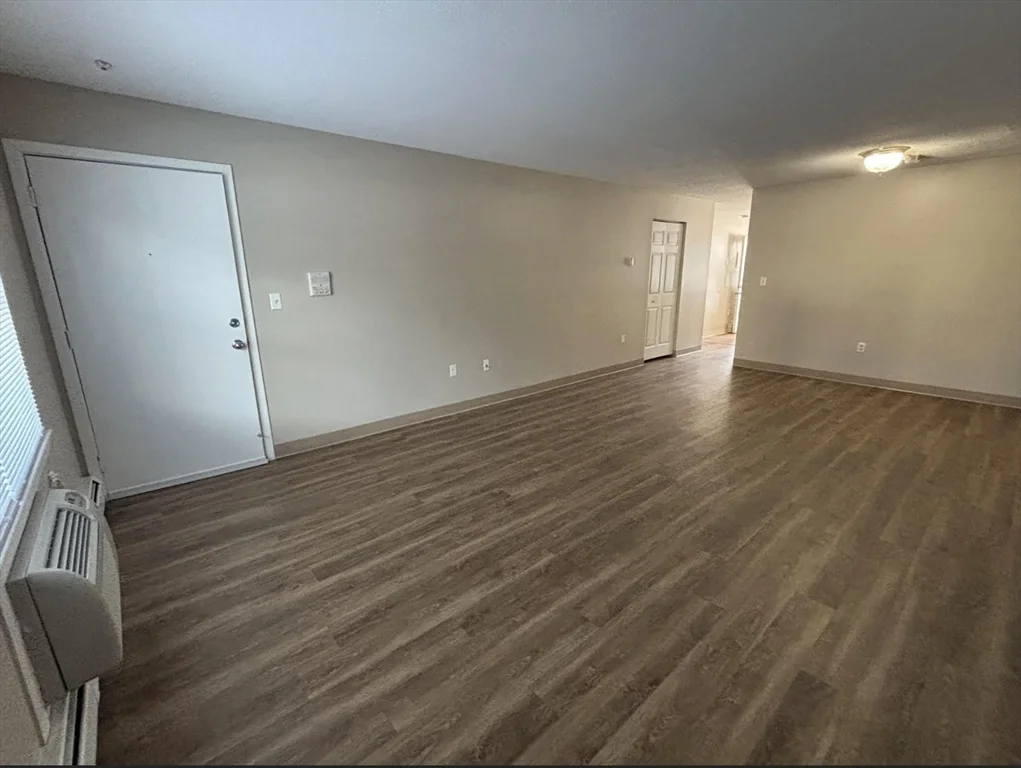 65 Frank's Ln, Hanover