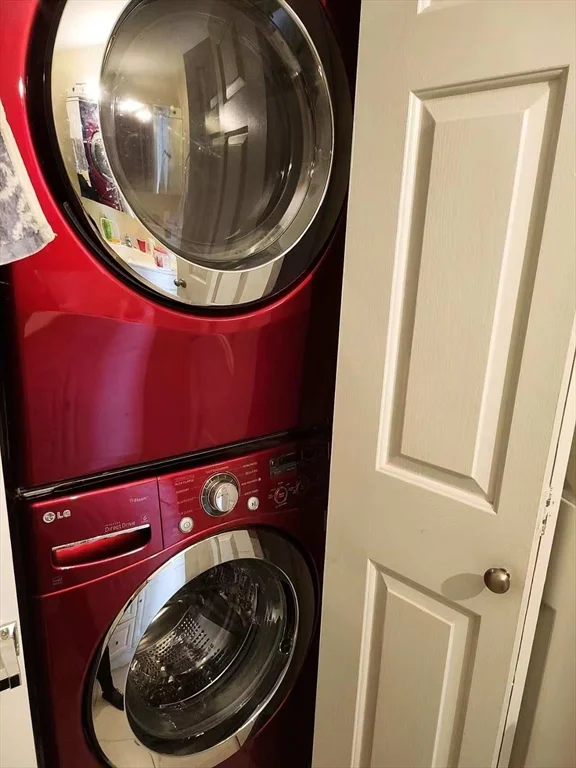 366 Quincy Ave, Quincy