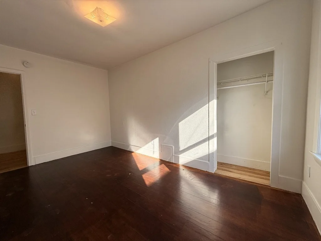 9-11 Richardson St, Faulkner