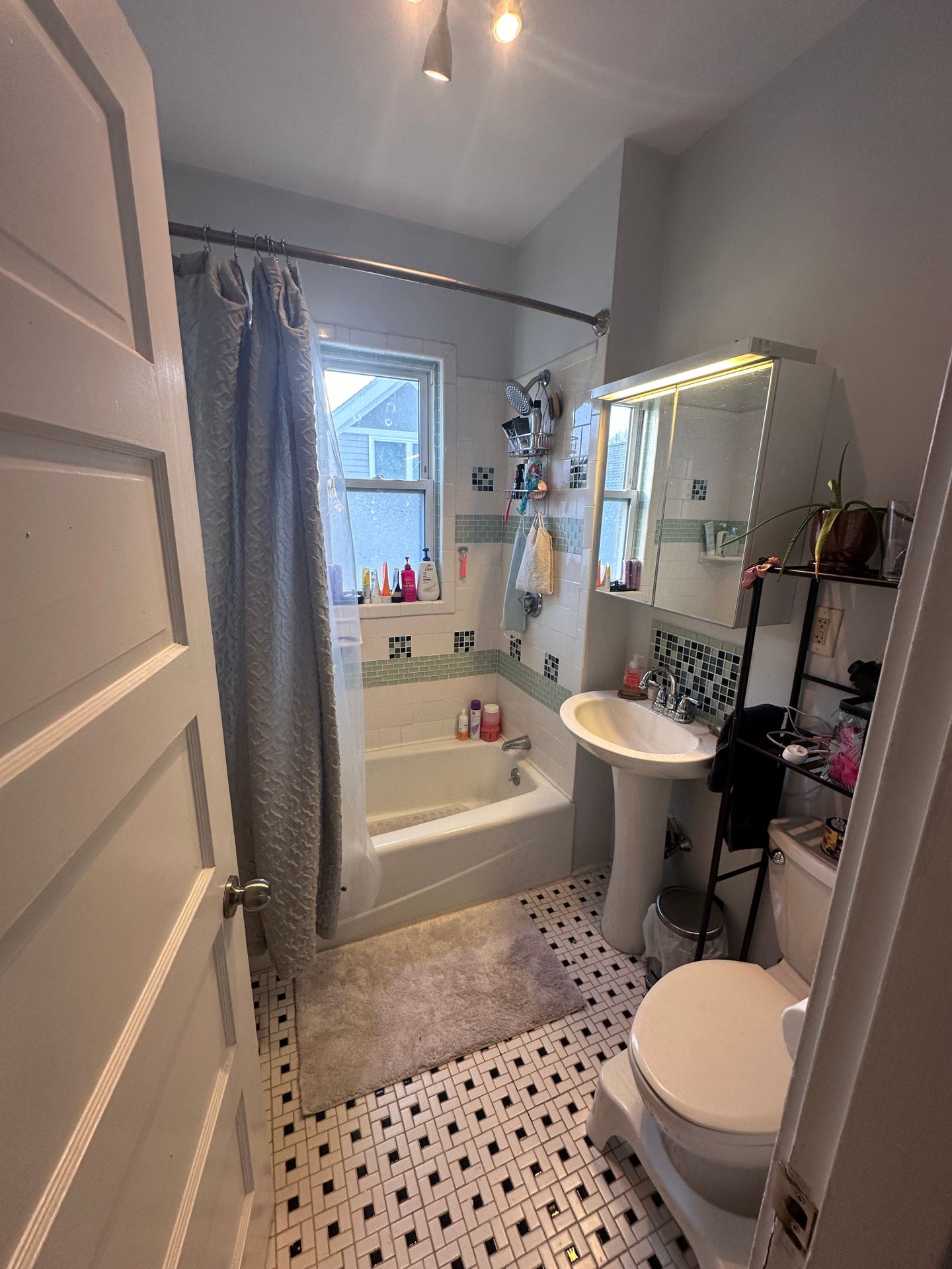 876 Adams St, Cedar Grove