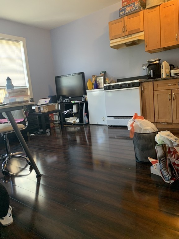 1576 Tremont St, Mission Hill