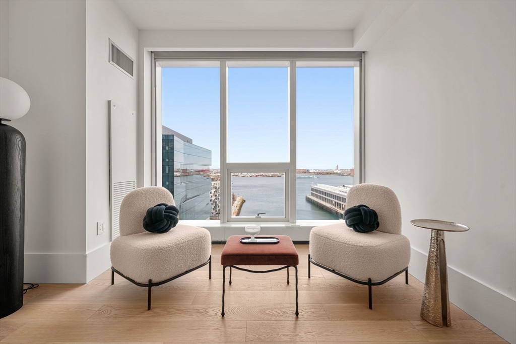 150 Seaport Boulevard, Seaport District