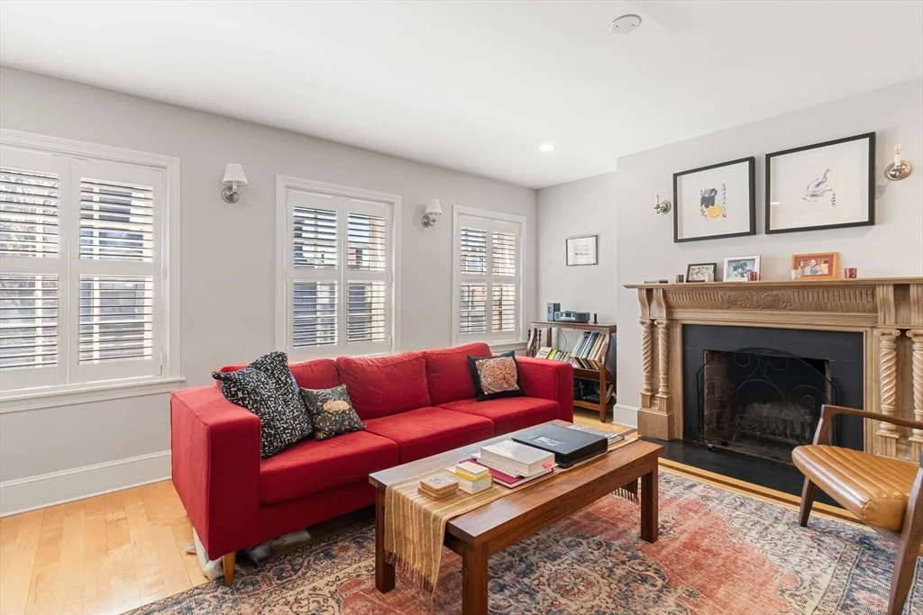50 S Russell St, Beacon Hill