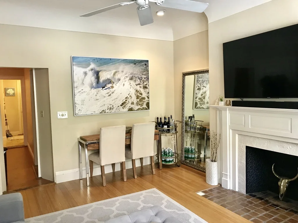 330 Dartmouth St, Back Bay