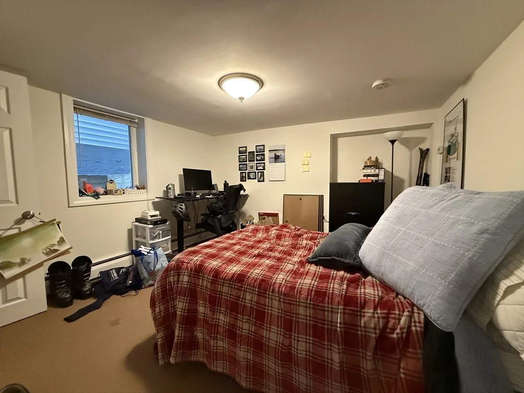 235 Charles St, East Cambridge