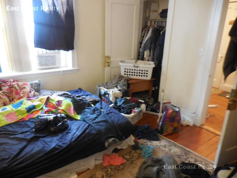 518 Cambridge St, Allston