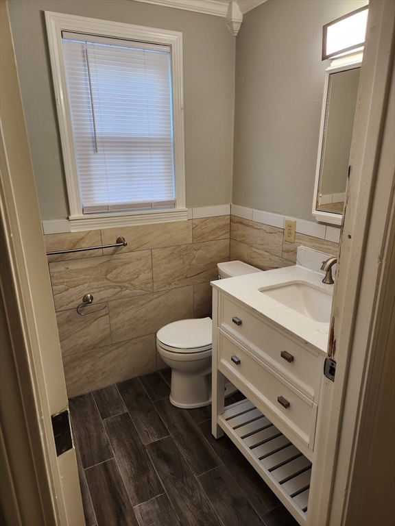 1028 Waverly St, Framingham