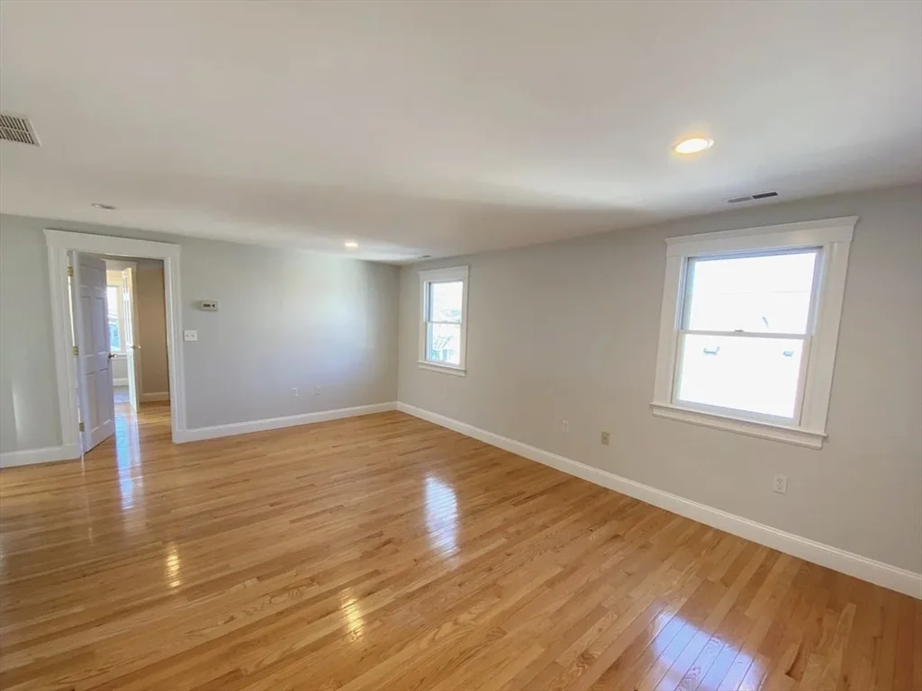 6 Dalton Rd, Belmont