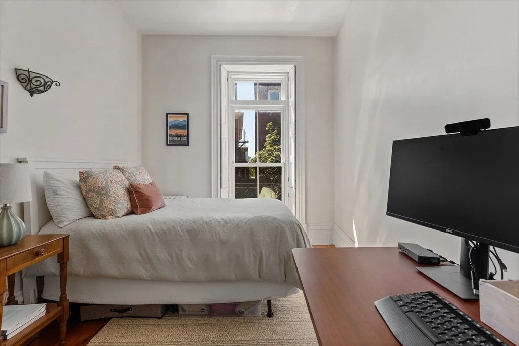 13 Harvard, Charlestown