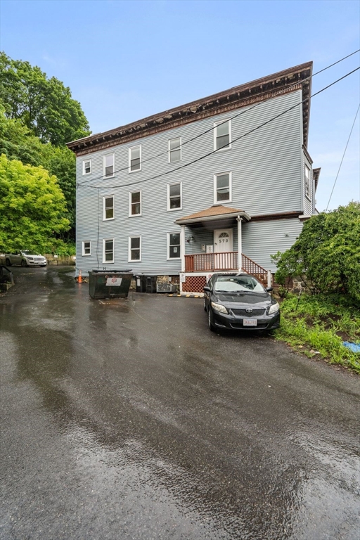 570 Washington St, Brighton