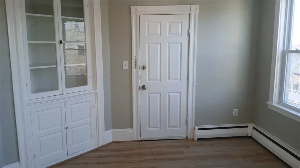 275 Jefferson Ave, Salem