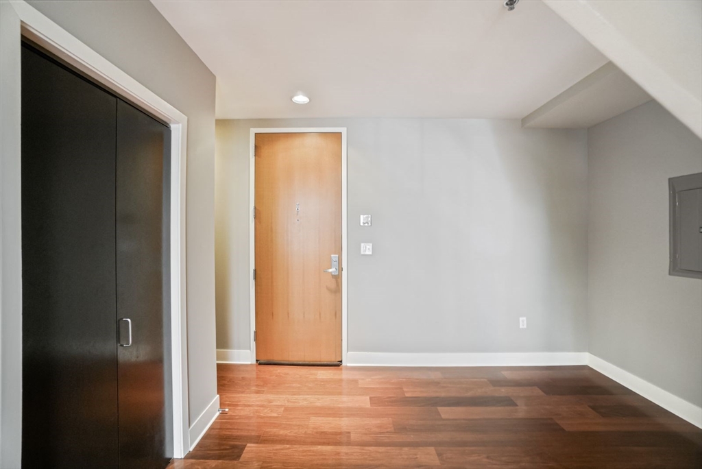 735 Harrison, South End