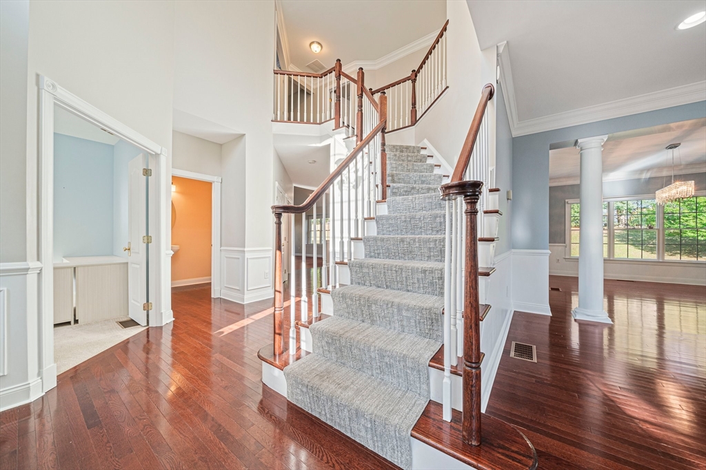 24 Endean Dr, Walpole