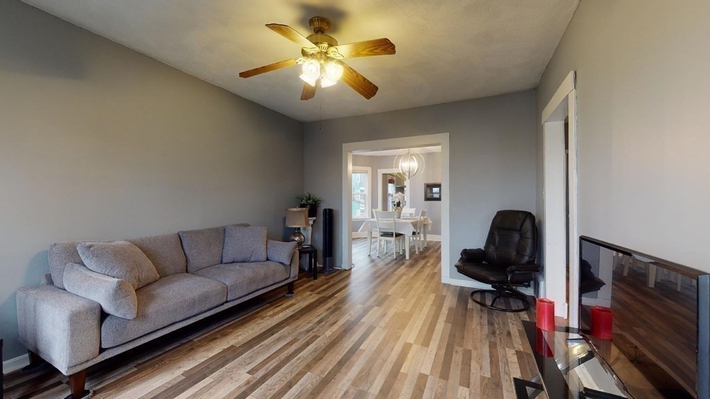 12 Bentham Rd, Dorchester