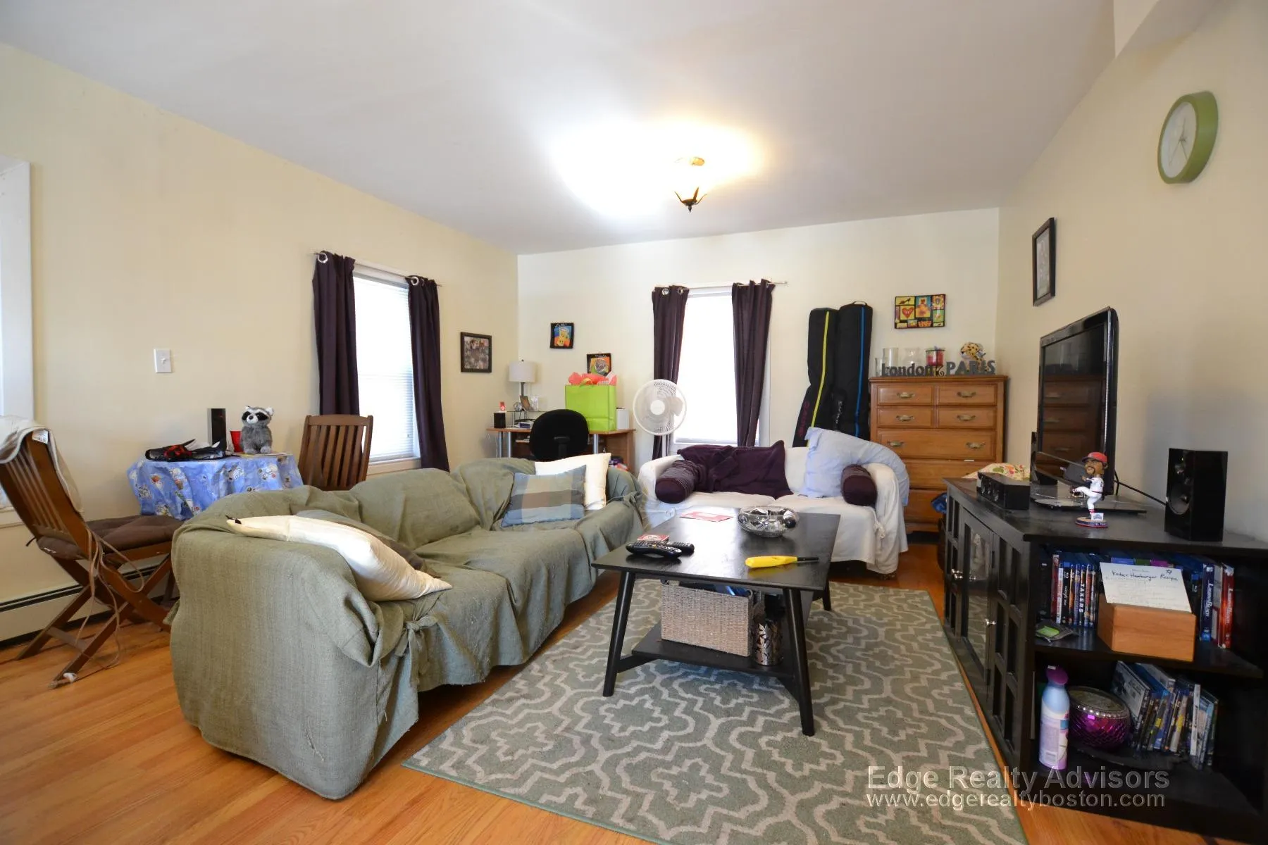 345 Market St, Oak Square