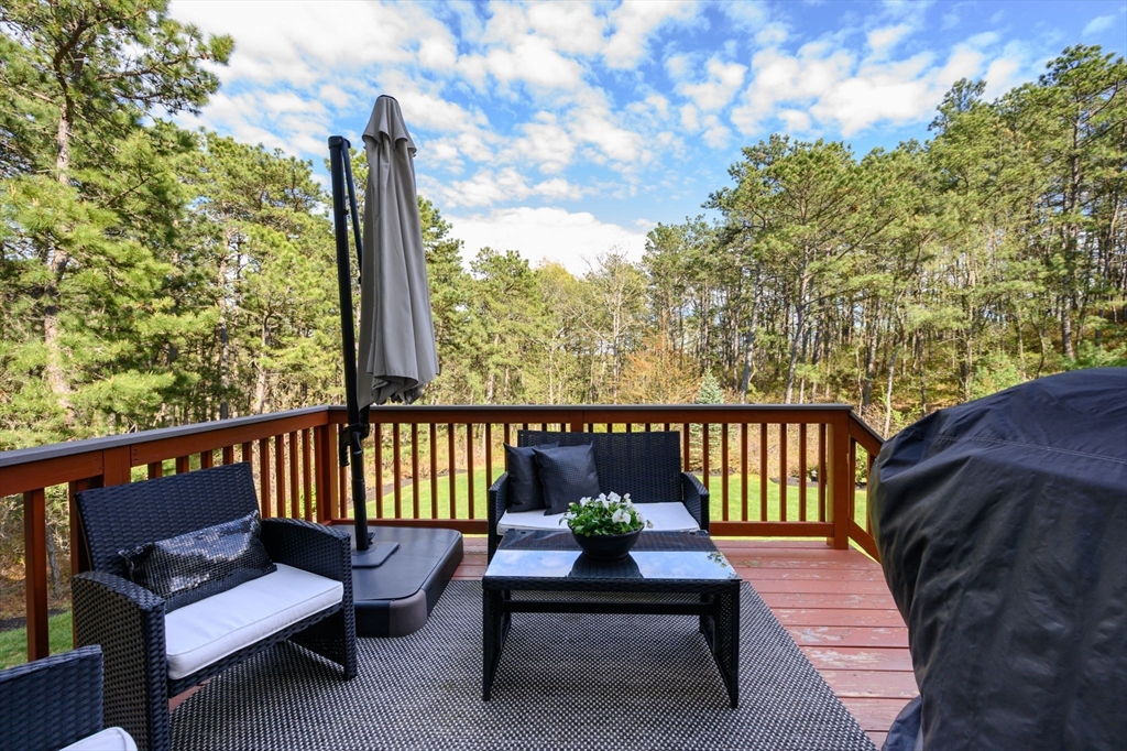 86 Pioneer Trail, Plymouth