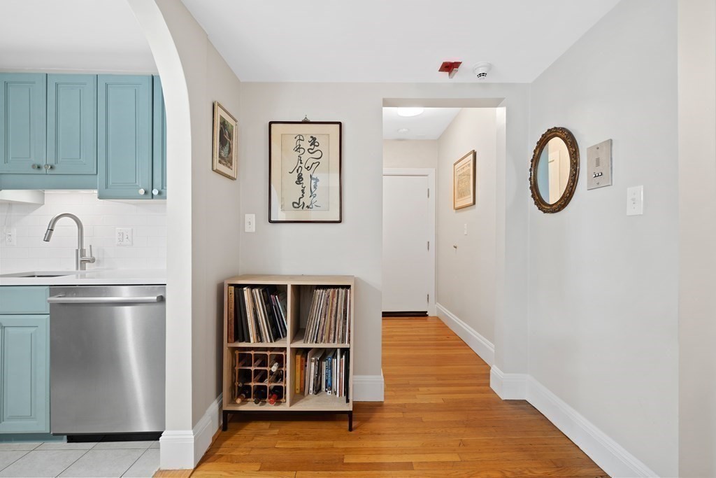 332 Jamaica Way, Jamaica Plain