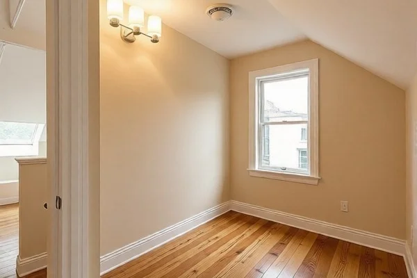 172 Auburn St, Cambridgeport