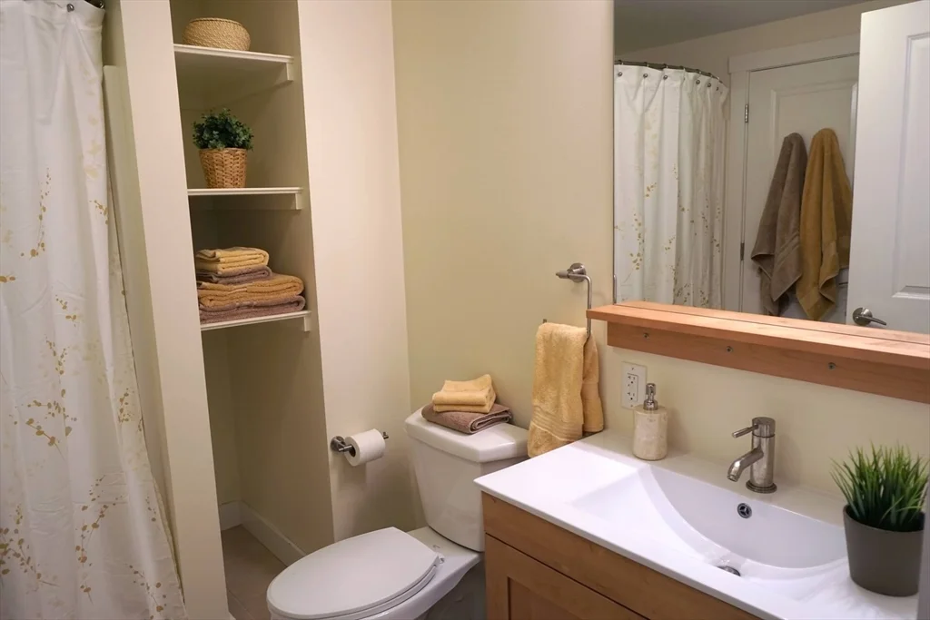 277 Broadway, The Port