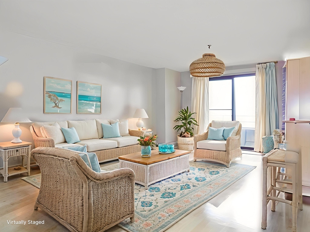 382 Ocean Ave, Revere