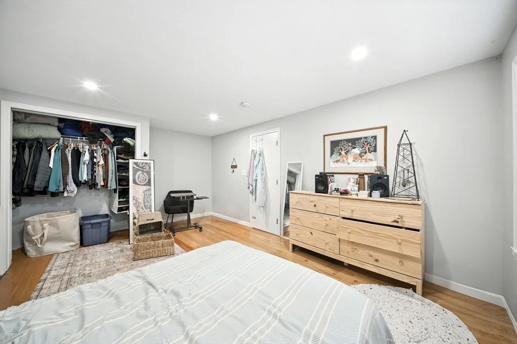 57 Newbury St, Teele Square