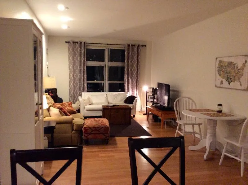 601 Albany St, South End