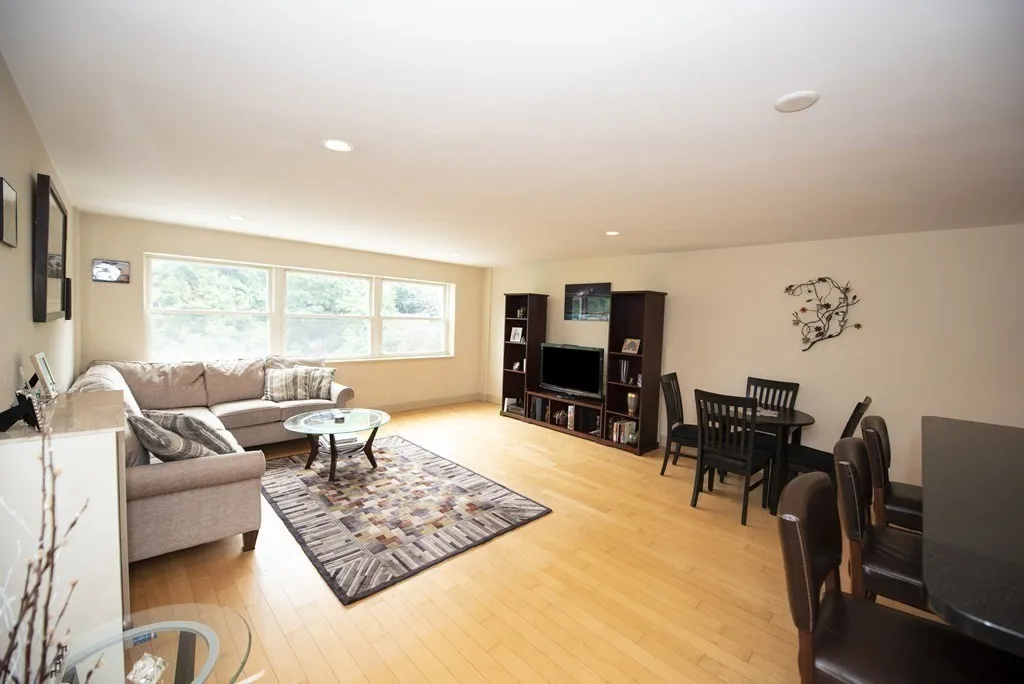 1600 Beacon St, Corey Hill