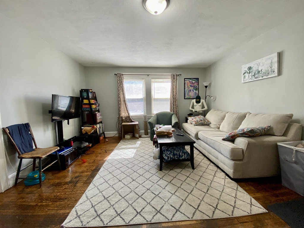 4907 Washington St, West Roxbury