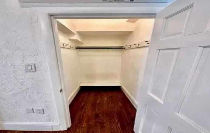 4 Garden Court St, North End