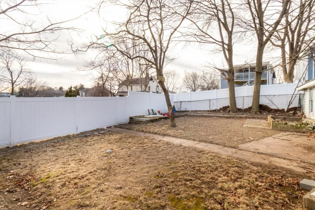 82 Glendower Rd, Roslindale