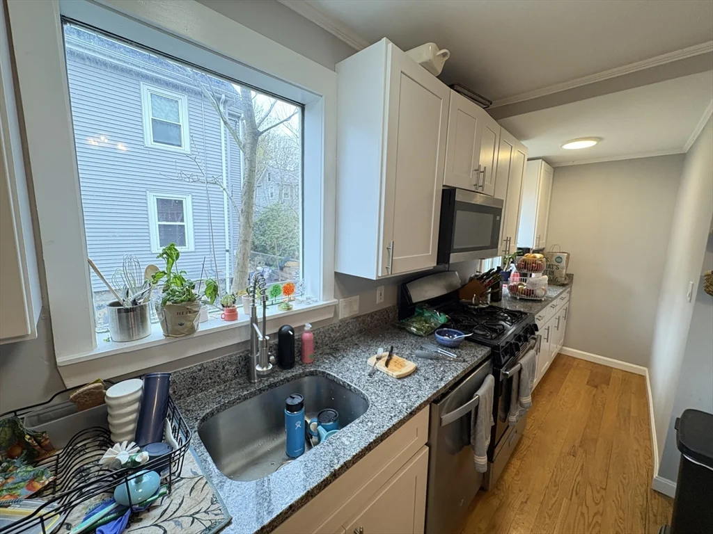2 Willow Ter, Newton