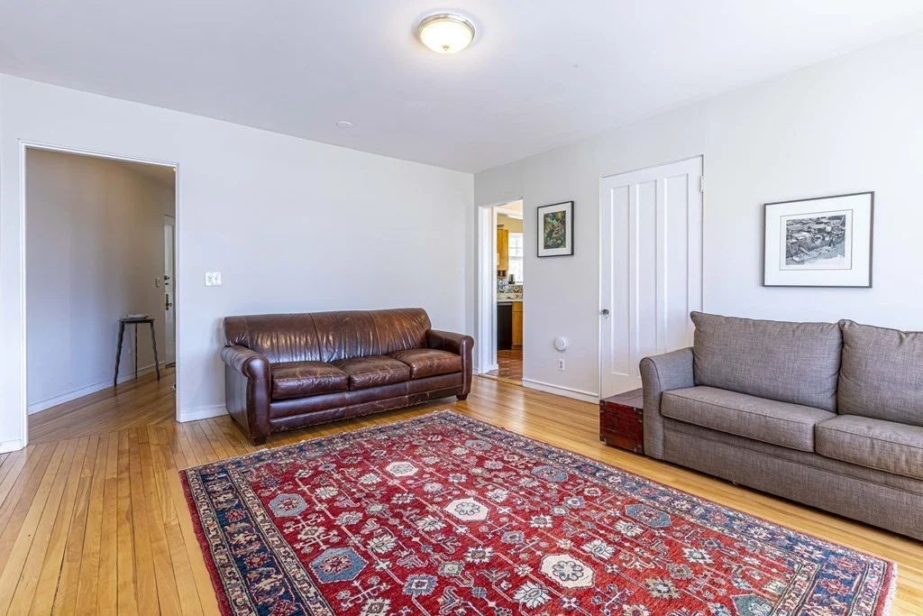 993 Memorial Dr, West Cambridge