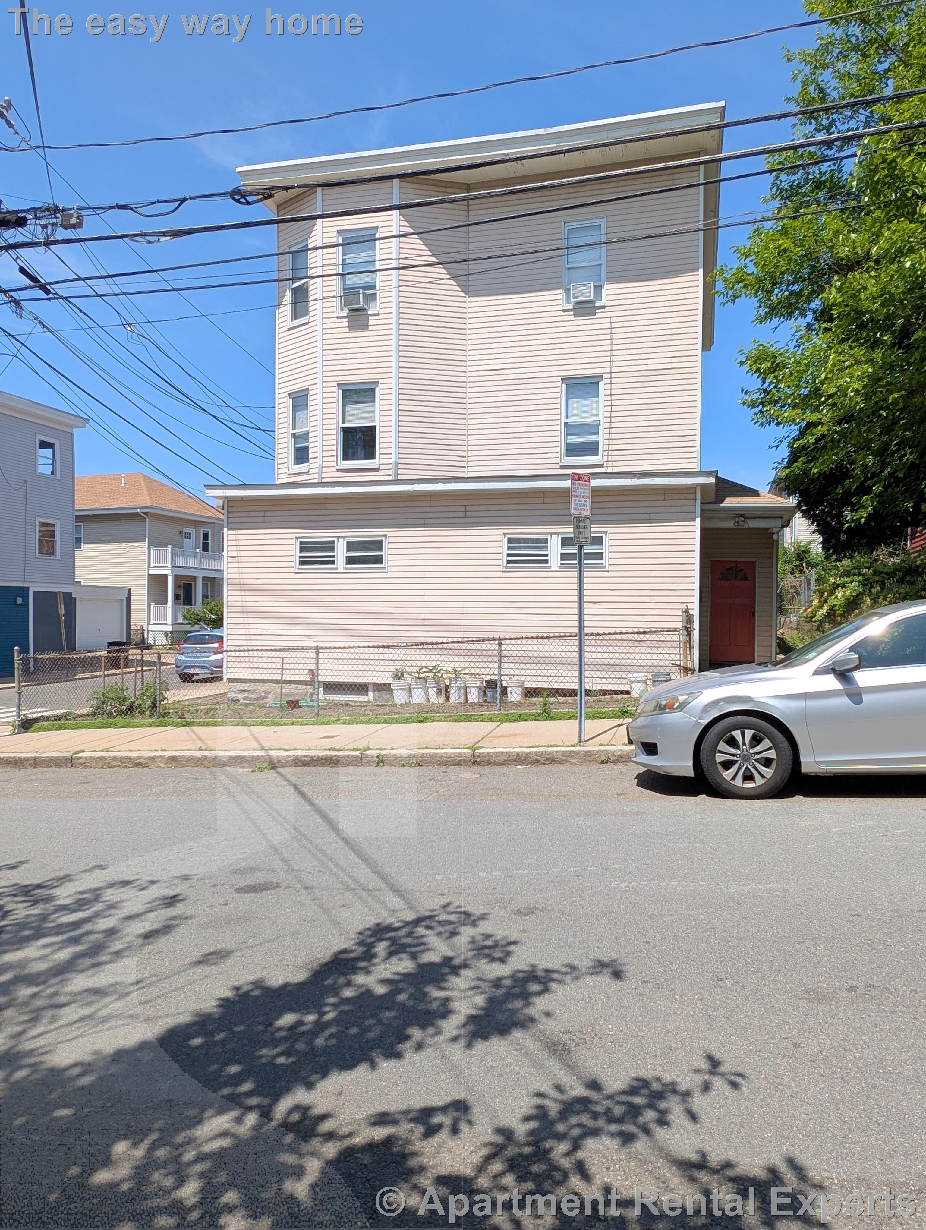 49 Conwell Ave, Teele Square