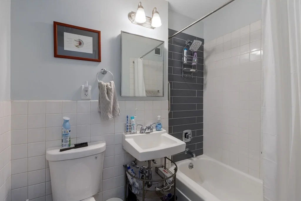 21 Bowdoin St, Beacon Hill