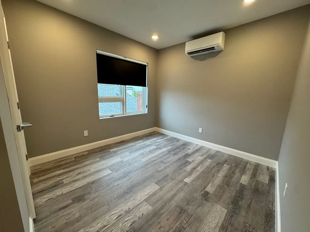 650 Beach St, Revere