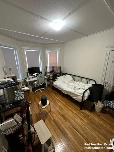 1185 Boylston St, Fenway