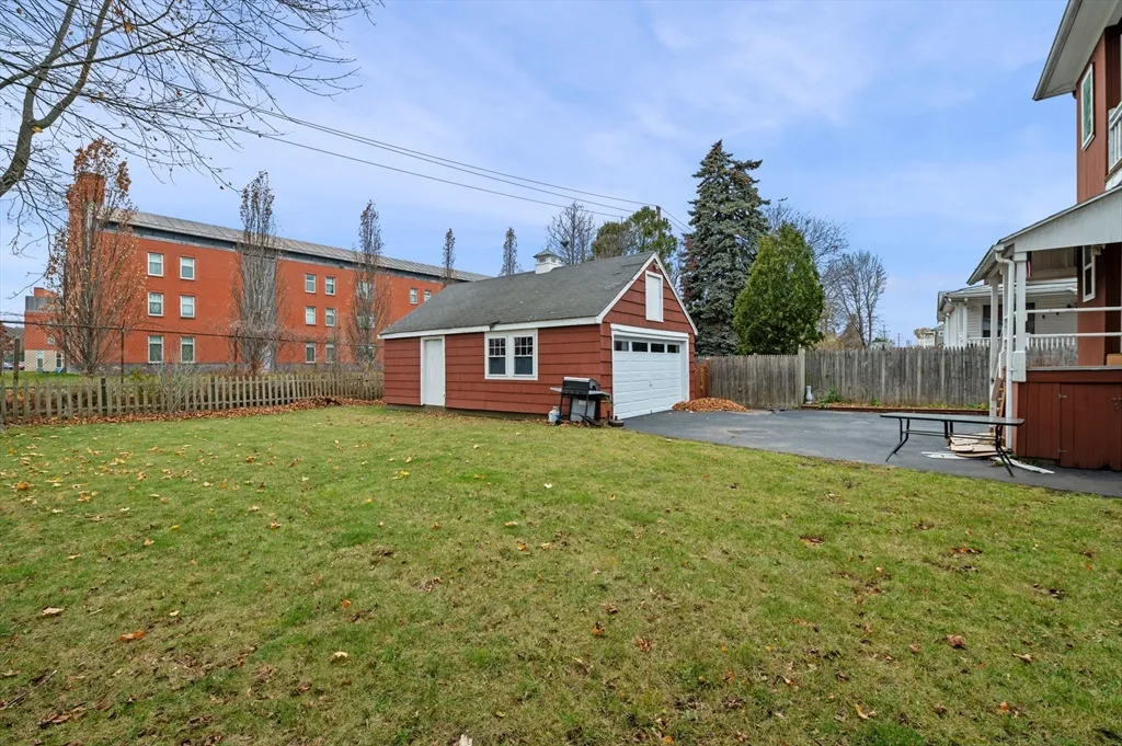 38 Raymond Rd, Salem