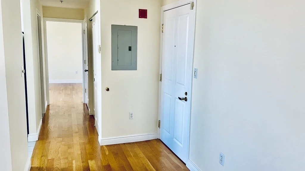 4 Charlesgate E, Back Bay