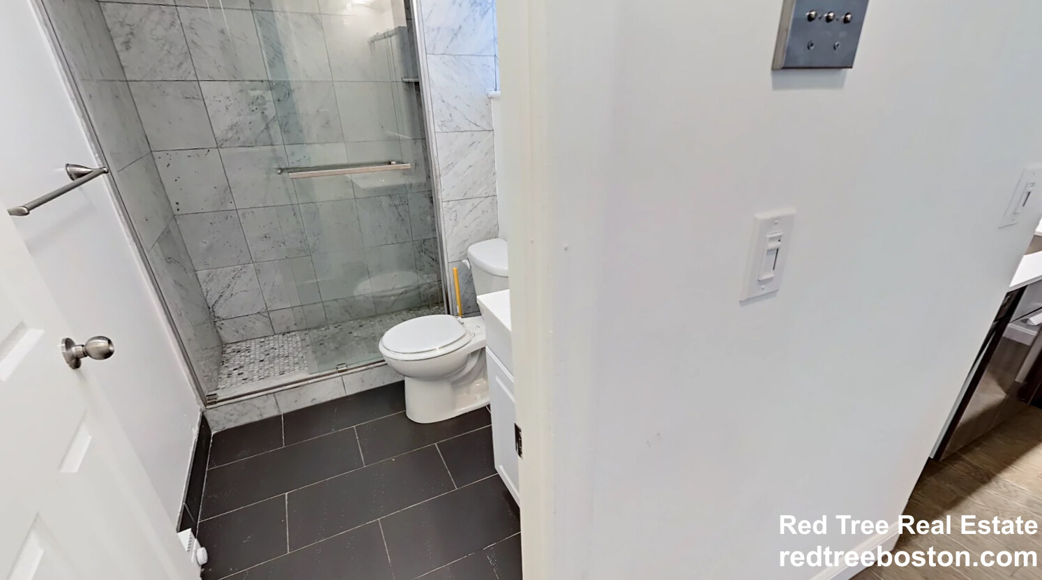 105 Queensberry St, Fenway