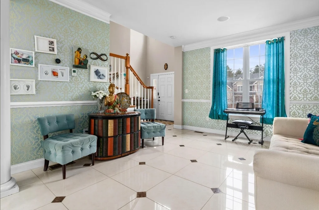 77 Hound Pack Cir, Walpole