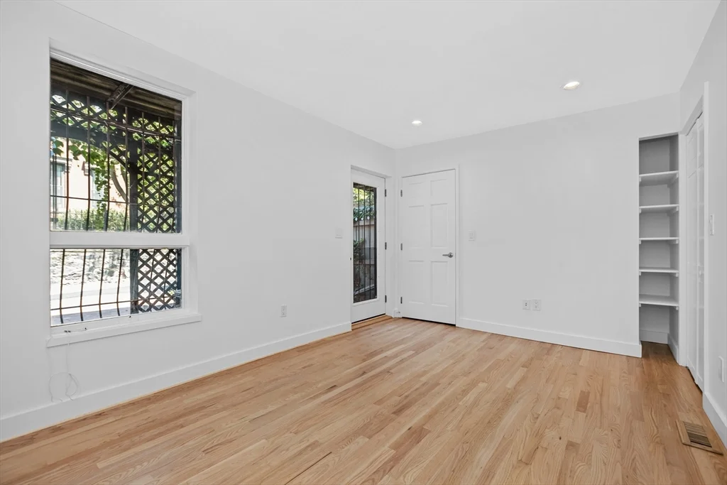 131 Warren Ave, South End