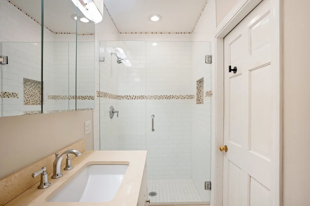 1524 Cambridge St, Mid Cambridge