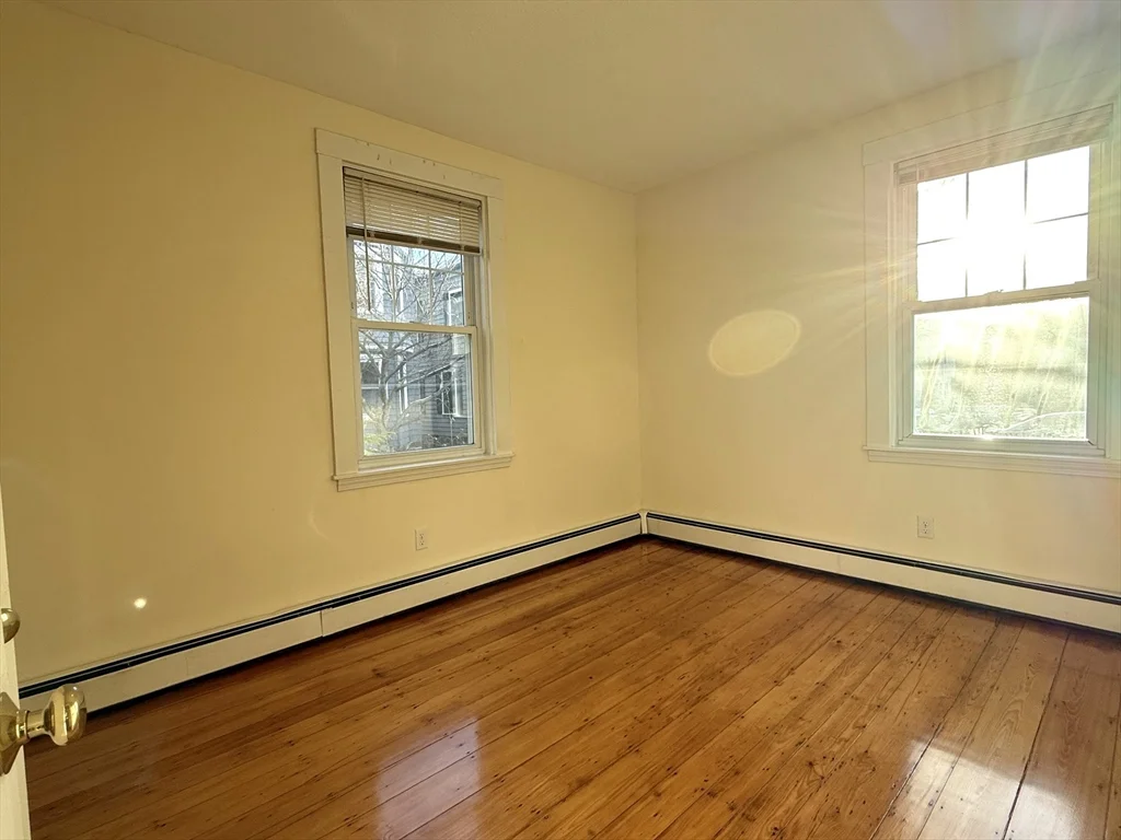 18 Roberts St, Brookline