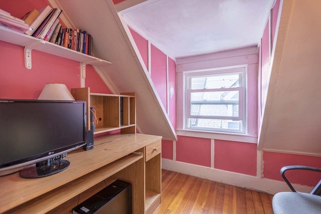 66 Hall Ave, Somerville