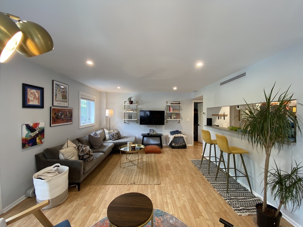 165 Cottage St, Chelsea