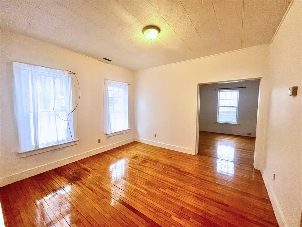 123 Mayfield St, Worcester