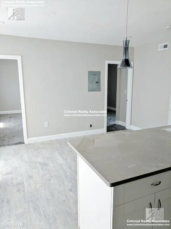 77 Linden St, Brighton